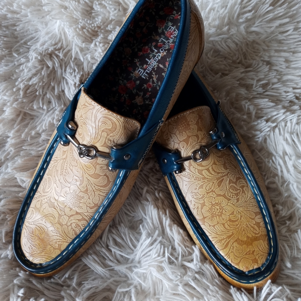 Antonio Cerrelli Mens tan scotch and navy loafers